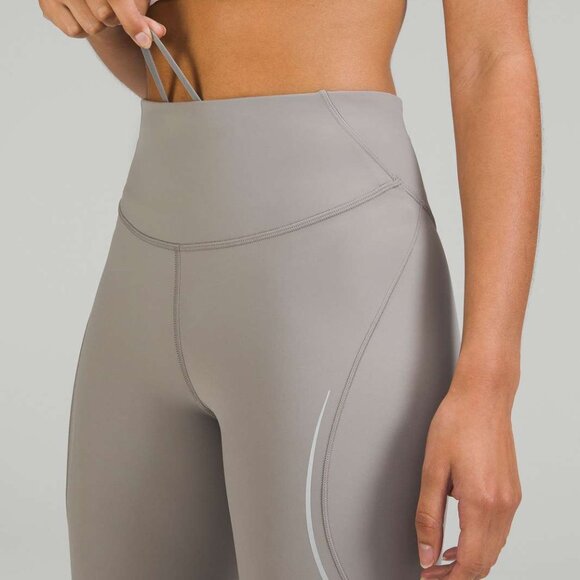 Lululemon Base Pace High-Rise Reflective Tight 25" Gull Grey Size 4 - Picture 2 of 13